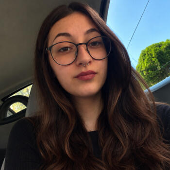 Babysitter in Parma: Angela