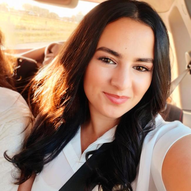 Tielt のベビーシッター: Ranya