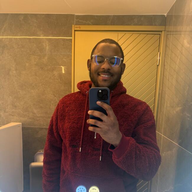 Babysitter in Lyon: Mathias