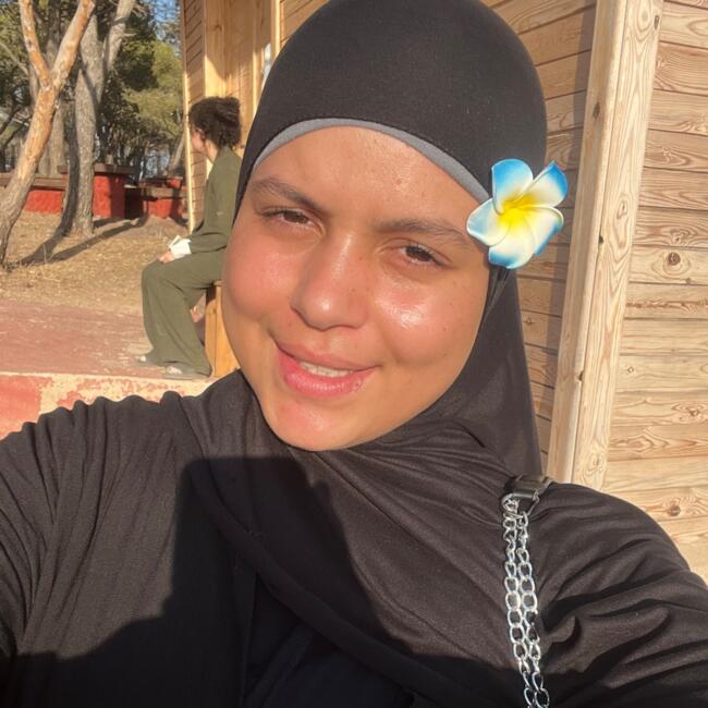 Babysitter in Le Chambon-Feugerolles: Basma