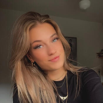 Babysitter Moergestel: Fleur Ligt