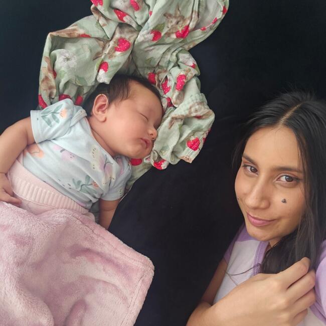 Trabajo para niñera en Dos Quebradas: Emilia
