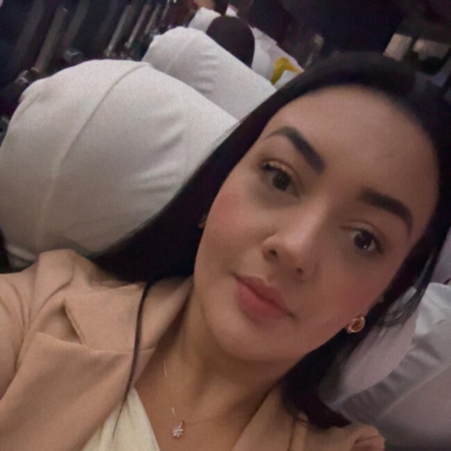 Babysitter in São José dos Campos: Greice Kelly