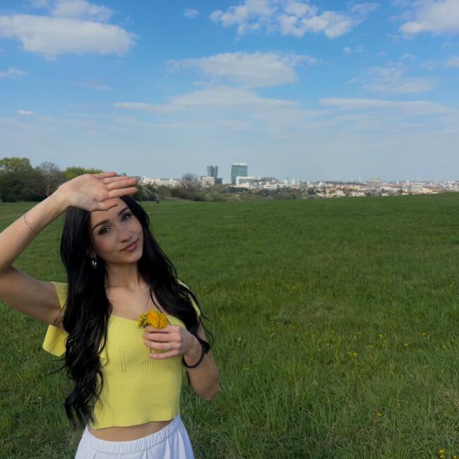 Babysitter in Prague: Adina