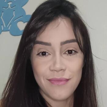 Babysitter in São Mamede de Infesta: Kelly