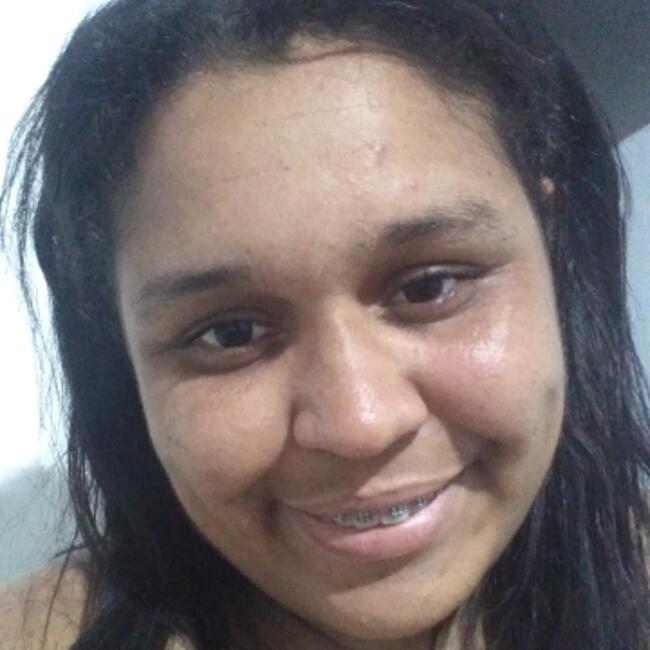 Babá em Natal: Regiane