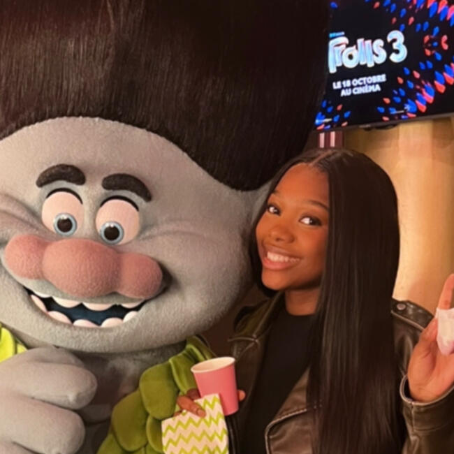 Babysitter in Paris: Marie