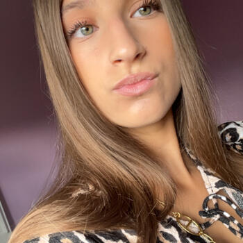Babysitter in Armentières: Clemence