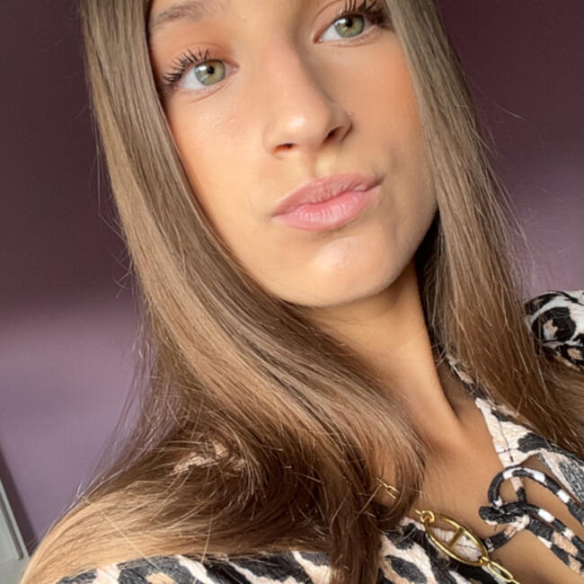 Babysitter in Armentières: Clemence
