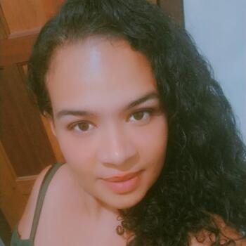 Babysitter in Betim: Claudiany