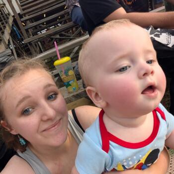 Babysitter in Bassett: Shelby