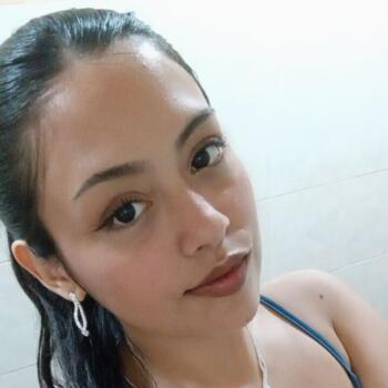 Niñera en San Fernando: Angelina