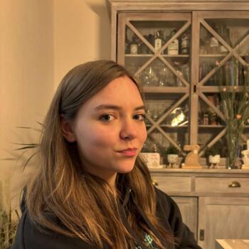 Babysitter in Merelbeke: Anais