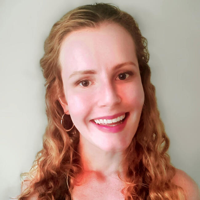 Babysitter in Auckland: Emily