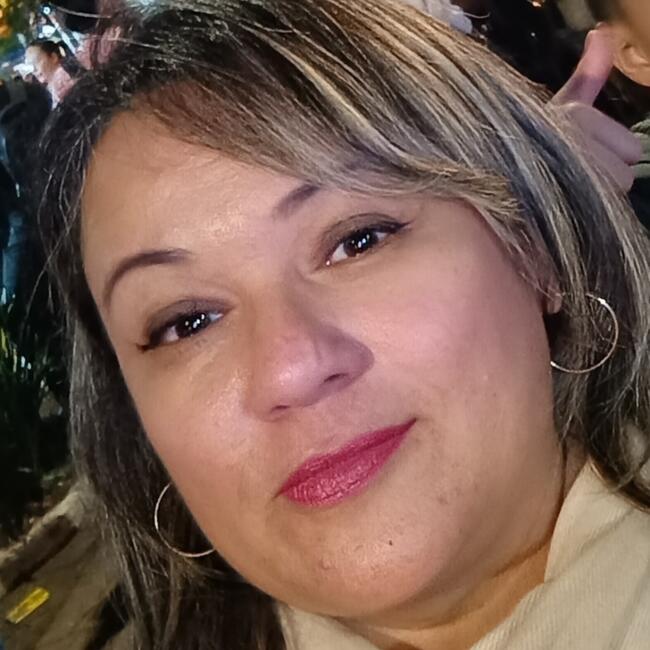 Babysitter in São Paulo: Adriana