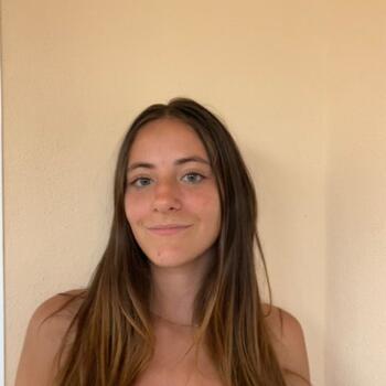 Babysitter in Faro: Raquel