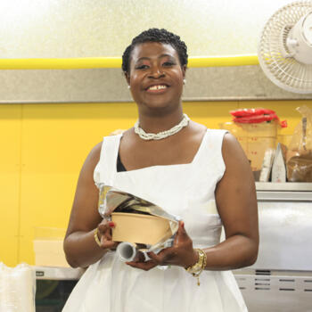 ベビーシッター Osaka (岐阜県): Hannah