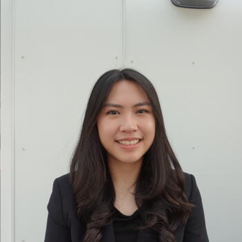 Baby-sitter Vancouver: Tiffany