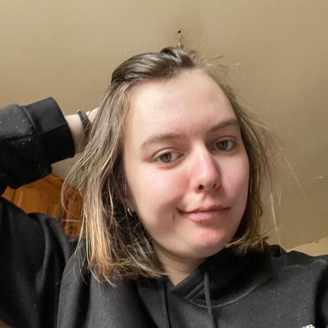 Babysitter in Clichy: Mathilde