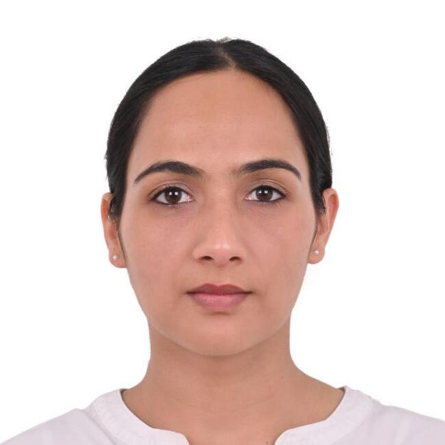 Babysitter in Dubai: Vandna