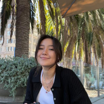 Babysitter in Oceanside: Amy