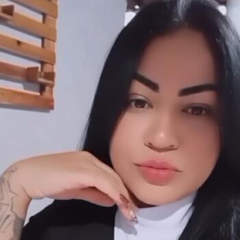 Babá em Belo Horizonte: Deborah