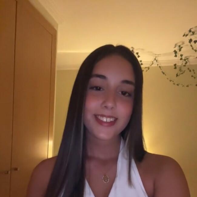 Babysitter in Gondomar: Joana