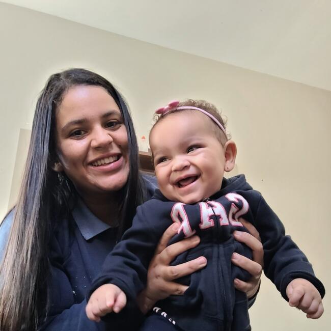 Emprego de babá em Ribeirão Preto: Bruna
