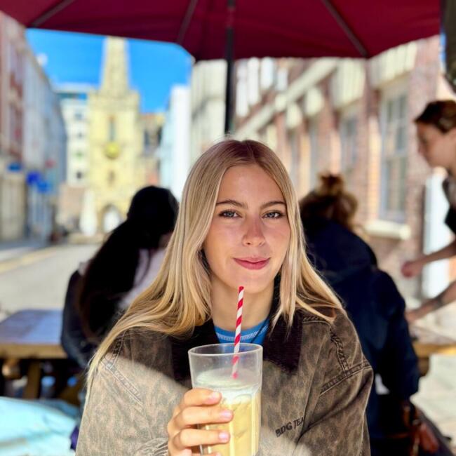 Babysitter in Colchester: Eva