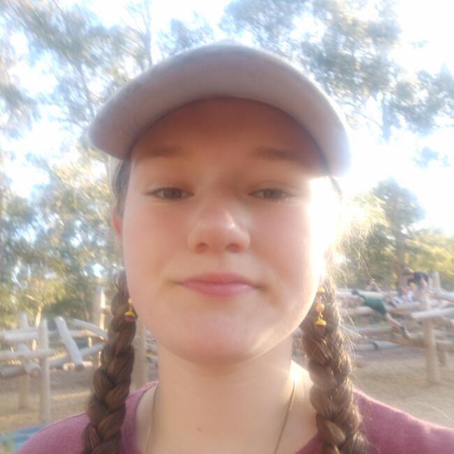 Babysitter in Altrincham: Hazel