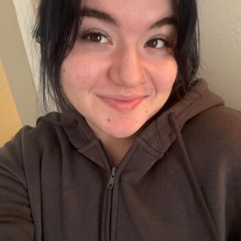 Babysitter in Calgary: Peighton