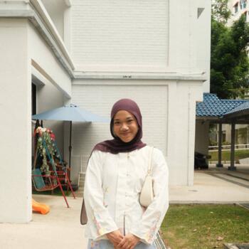 Babysitter in Singapore: Fatheen