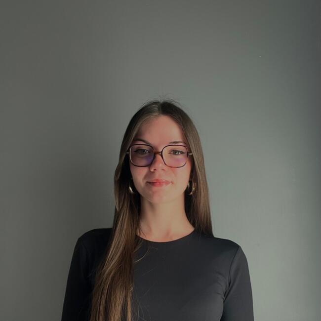 Babysitter in Lyon: Lucy