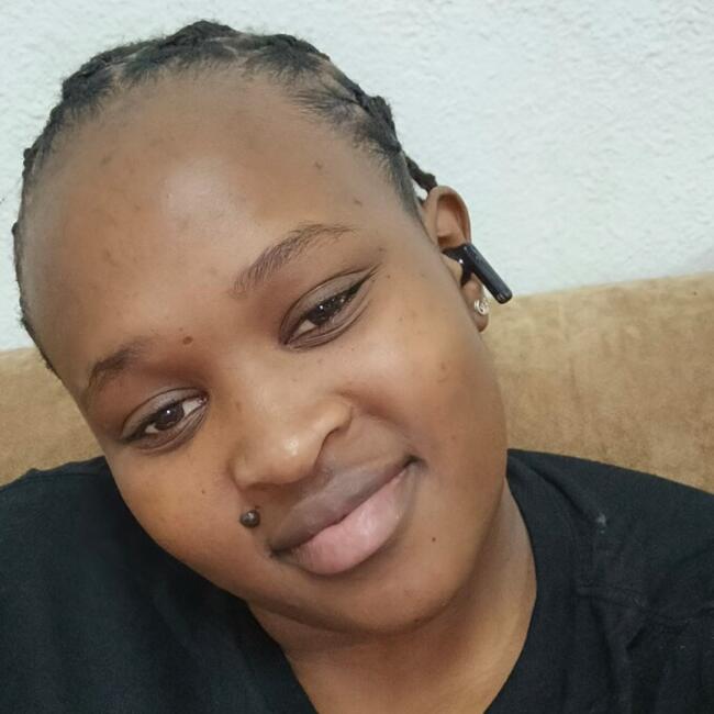 Babysitter in Riyadh: Davin