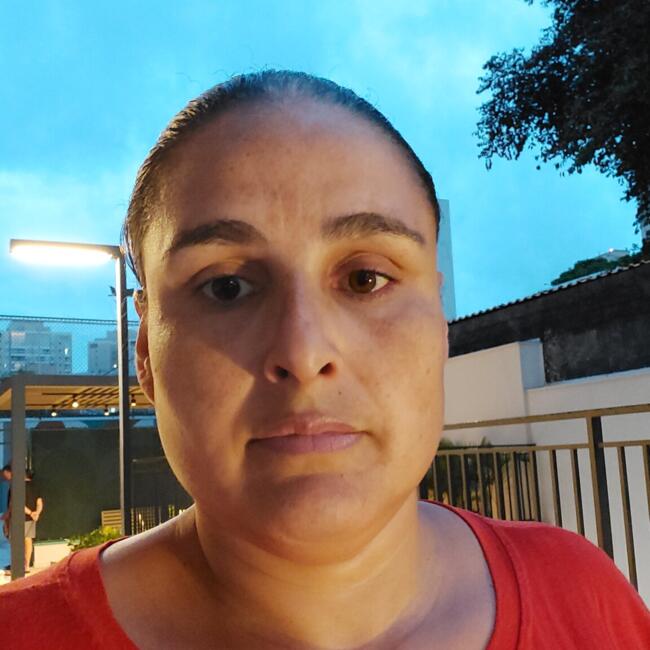 Babysitter in São José dos Campos: Amanda