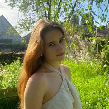 Babysitter in Saint-Sébastien: Leiya