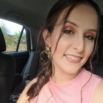 Babysitter em Rabo de Peixe: Tânia