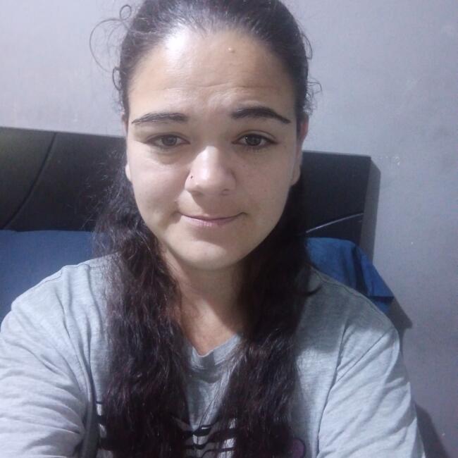 Babysitter στην περιοχή Lima Lima: Claudia