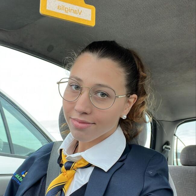 Babysitter in Faro: Érica