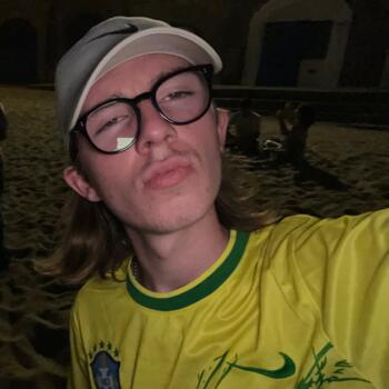 Babysitter Les Ponts-de-Cé: Thais 