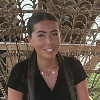 Babysitter in Gex: Sirina