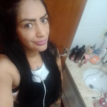 Babá em Taubaté: Deborah