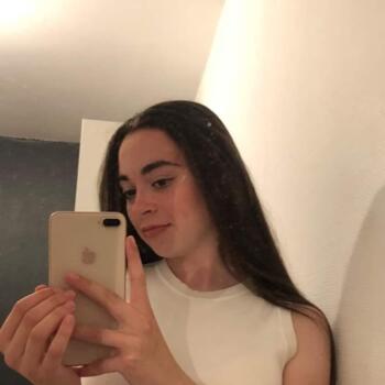 Babysitter in La Rochelle: Juliette
