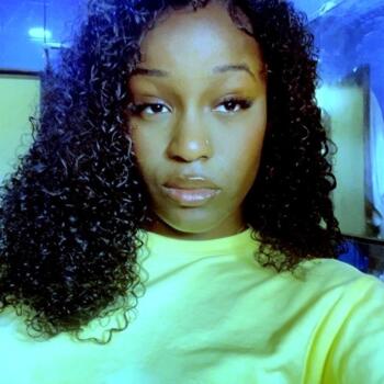 Babysitter em Unhos: Irina Naiara