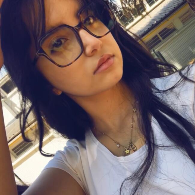 Babysitter in Albi: Damla