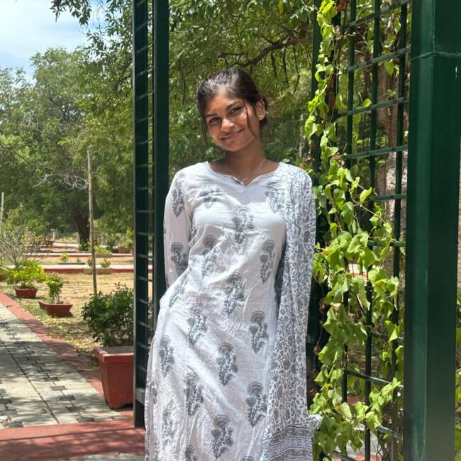 Babysitter in Pune: Sarah