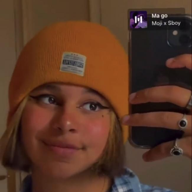 Babysitter in Lille: Zena