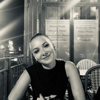 Babysitter in Sète: Clarisse