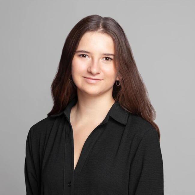 Babysitter in Lisbon: Lottie