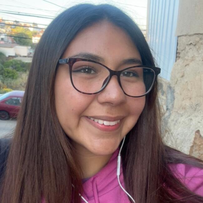 Baby-sitter in Valparaiso: Anthonella